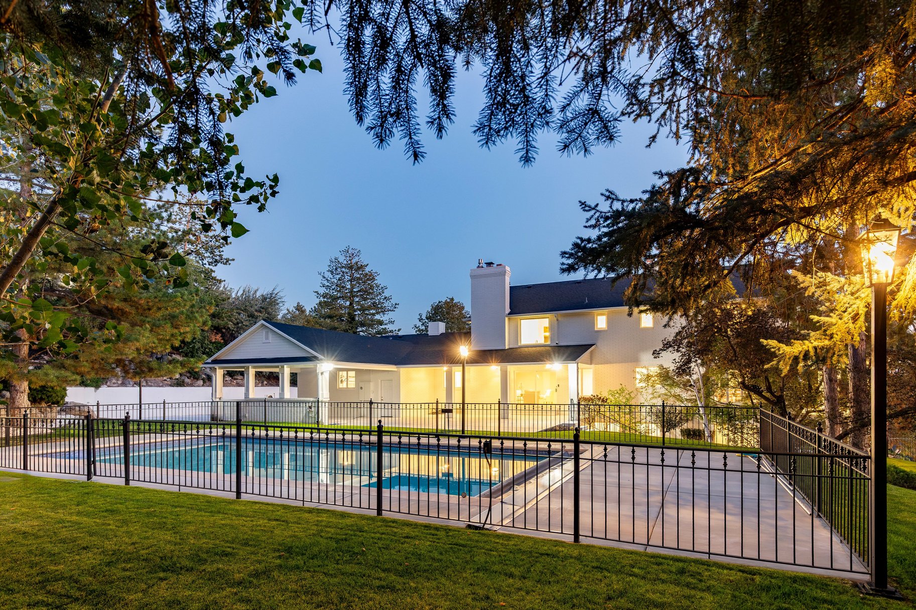  Fully Remodeled Colonial in Prestigious Federal Heights on a Large ~3/4 acre lot - 物件實景