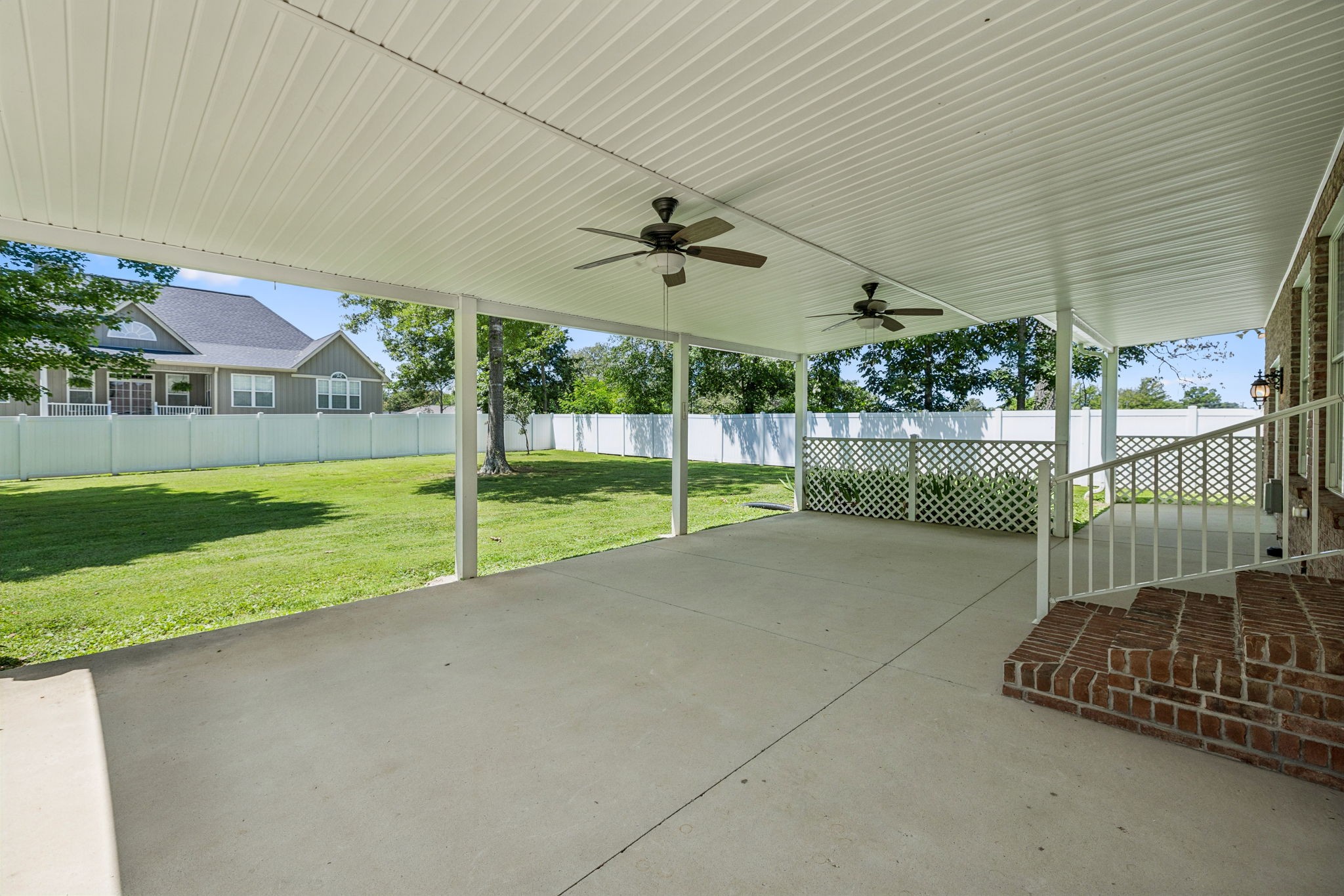 Manchester, Tennessee, 37355, United States, 4 Bedrooms Bedrooms, ,4 BathroomsBathrooms,Residential,For Sale,1937167
