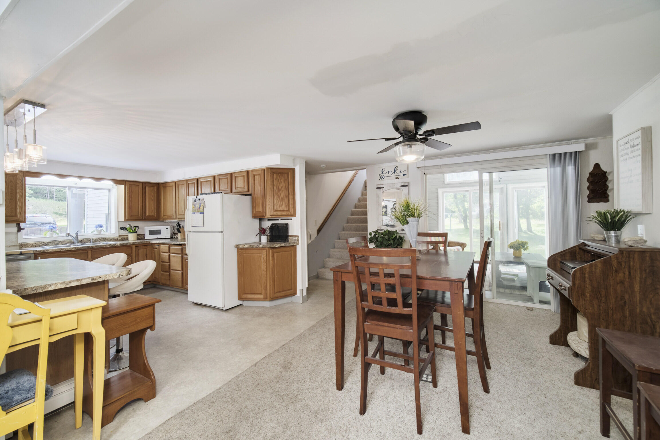 Manistee, Michigan, 49660, United States, 7 Bedrooms Bedrooms, ,3 BathroomsBathrooms,Residential,For Sale,1943241