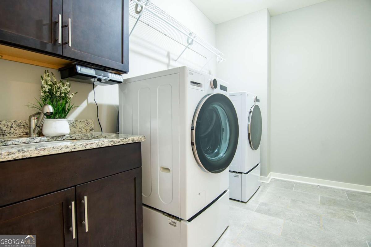 Winder, Georgia, 30680, United States, 4 Bedrooms Bedrooms, ,3 BathroomsBathrooms,Residential,For Sale,1876993