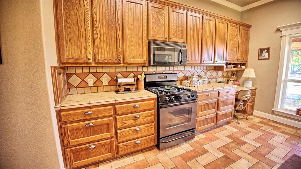 Paradise, Texas, 76073, United States, 4 Bedrooms Bedrooms, ,3 BathroomsBathrooms,Residential,For Sale,1982830