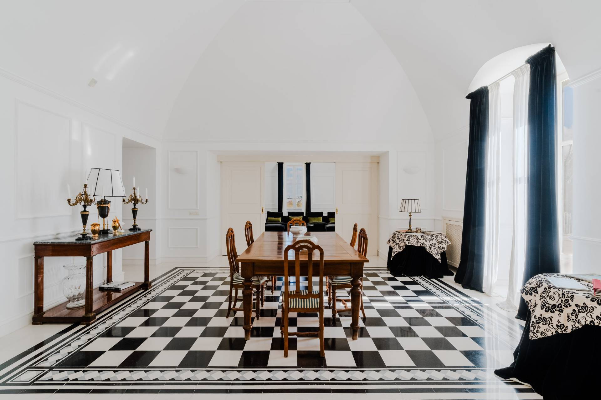 Gioia del Colle, Bari, 70023, IT, 6 Bedrooms Bedrooms, ,9 BathroomsBathrooms,Residential,For Sale,1991978