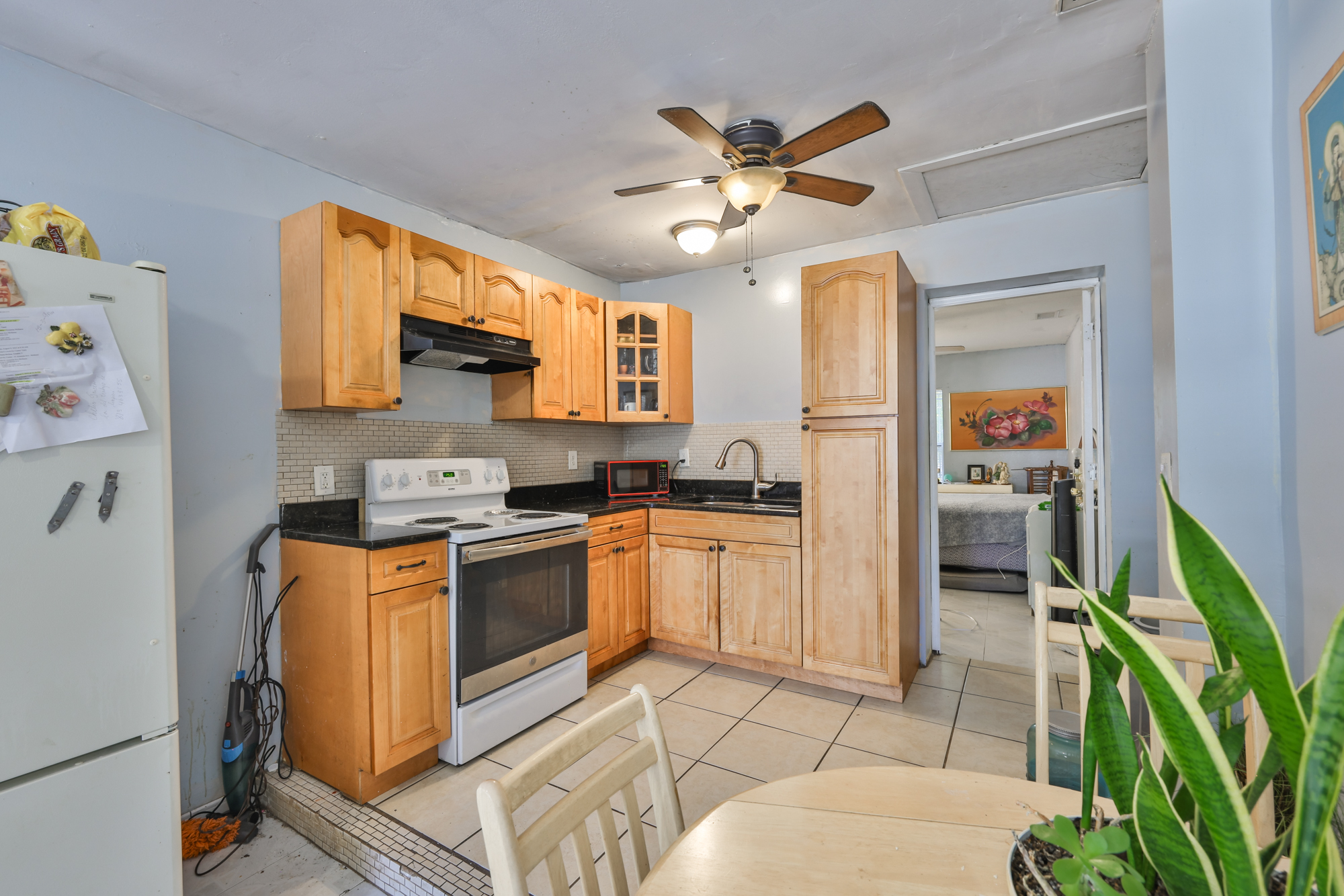 Tampa, Florida, 33603, United States, 3 Bedrooms Bedrooms, ,2 BathroomsBathrooms,Residential,For Sale,1995425