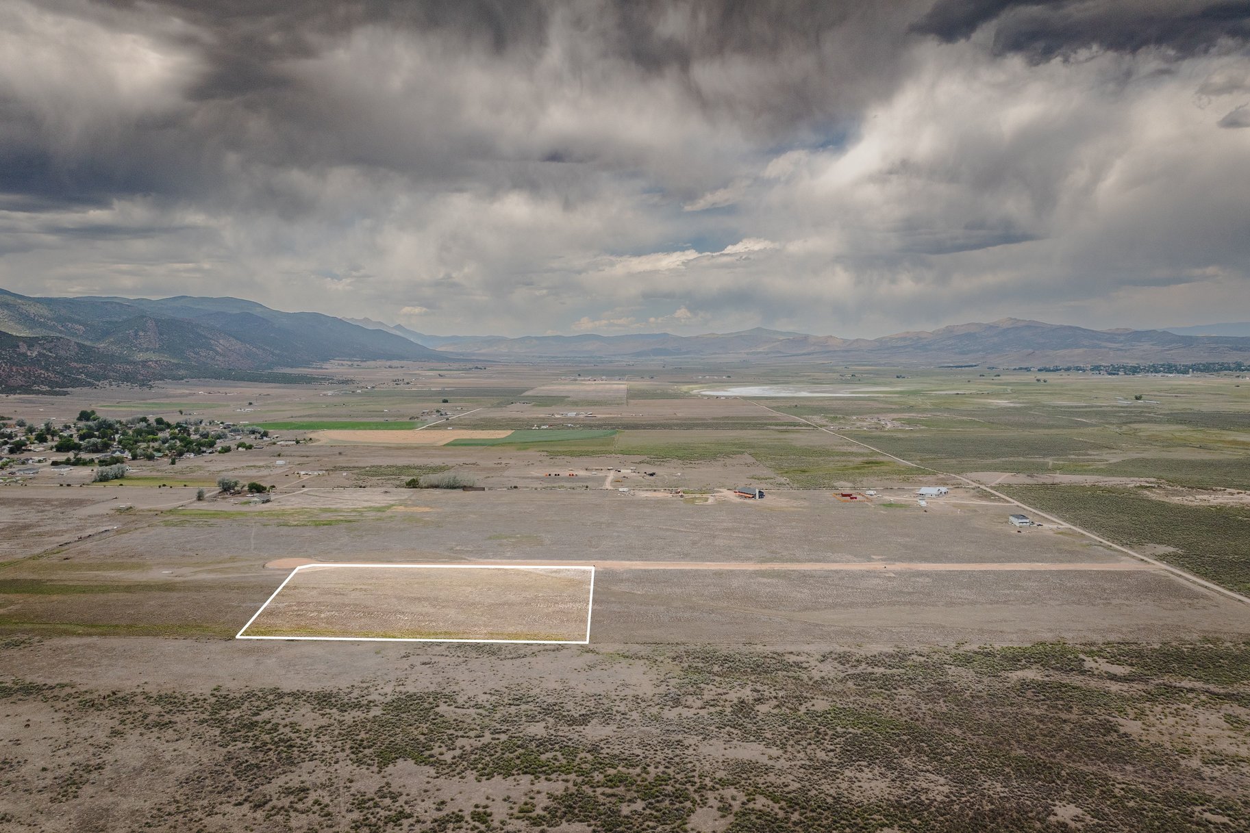  8.5-Acre Lots, No HOA, Stunning Horseshoe Mountain Views - 物件實景