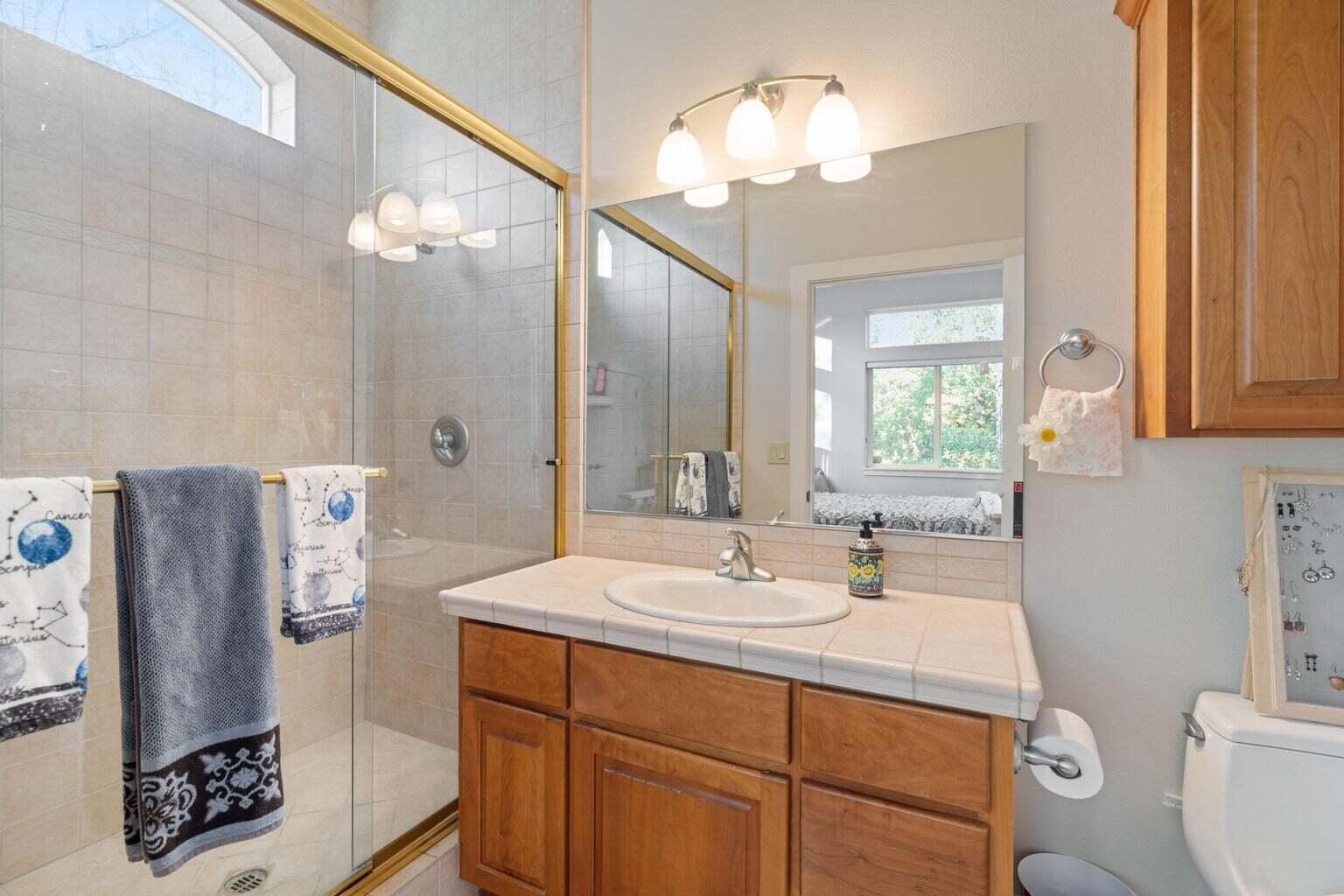 Powell Butte, Oregon, 97753, United States, 3 Bedrooms Bedrooms, ,4 BathroomsBathrooms,Residential,For Sale,1818290