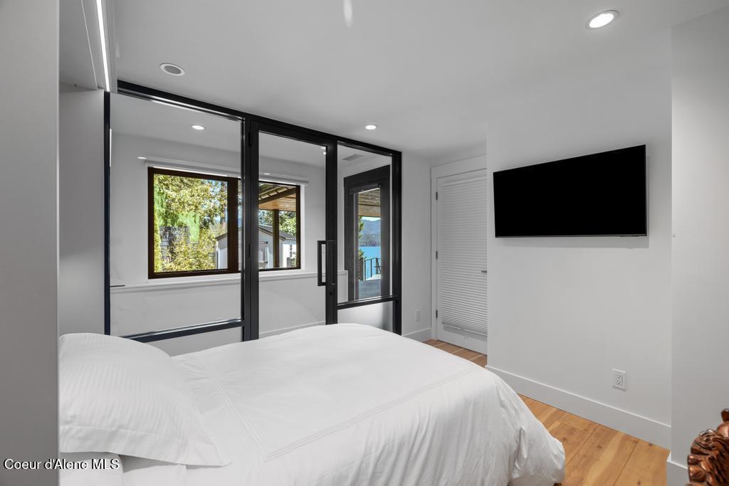 Hayden Lake, Idaho, 83835, United States, 4 Bedrooms Bedrooms, ,4 BathroomsBathrooms,Residential,For Sale,1983498