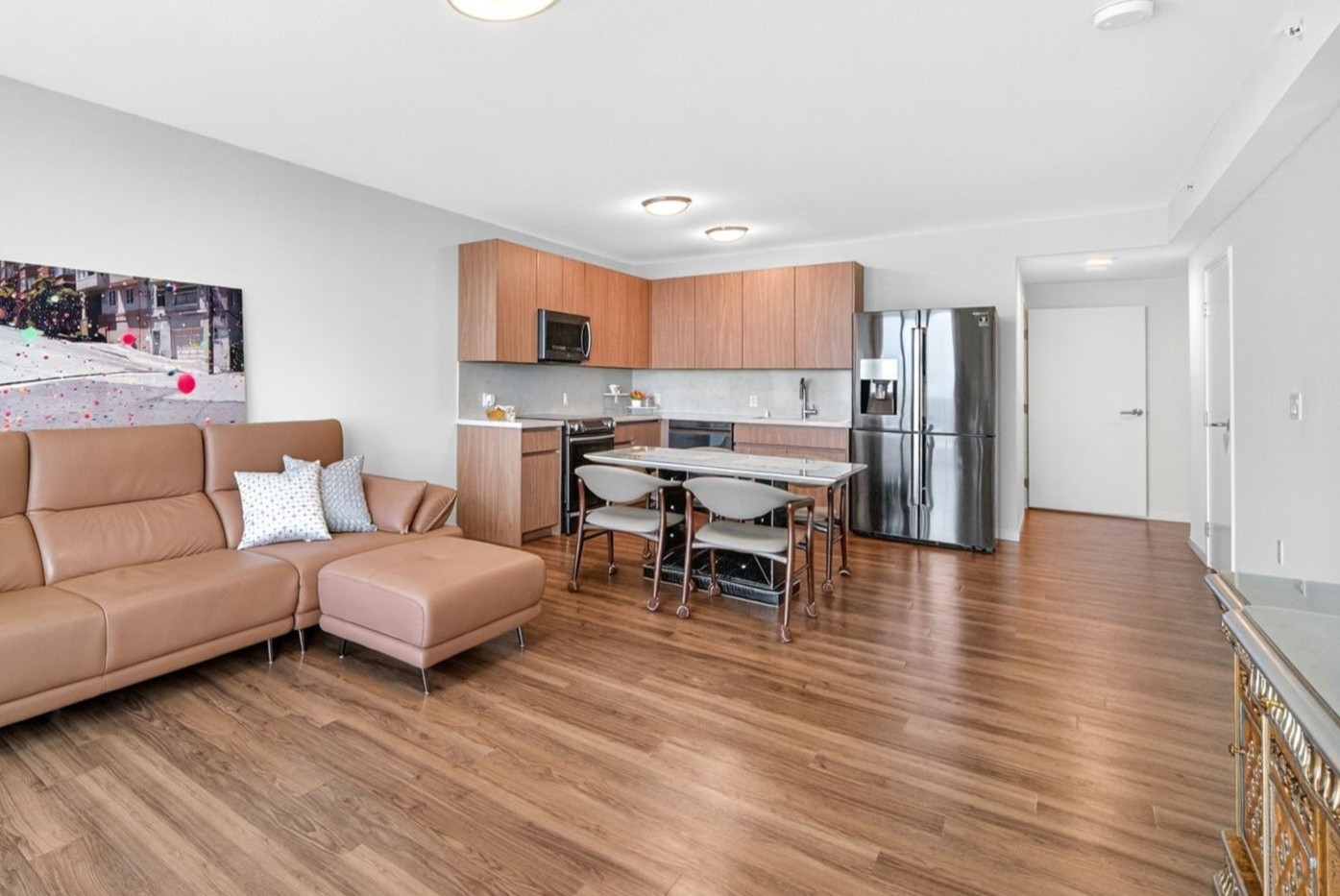 Honolulu, Hawaii, 96814, United States, 2 Bedrooms Bedrooms, ,2 BathroomsBathrooms,Residential,For Sale,1990475