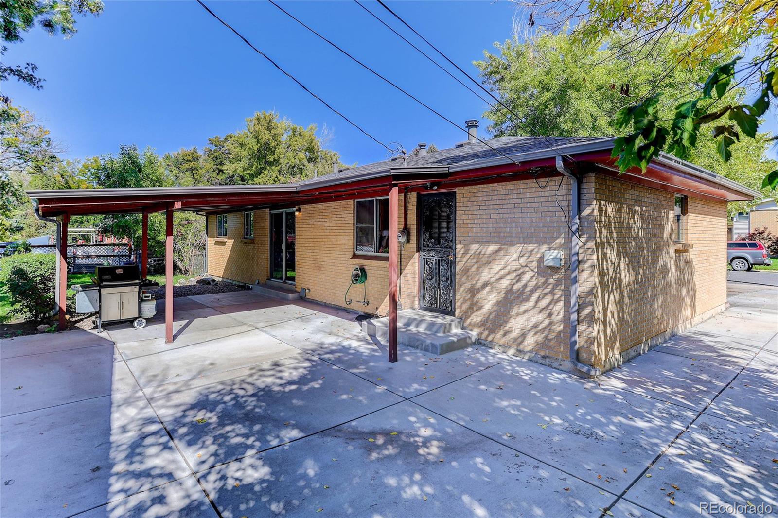 Arvada, Colorado, 80004, United States, 3 Bedrooms Bedrooms, ,1 BathroomBathrooms,Residential,For Sale,1960914