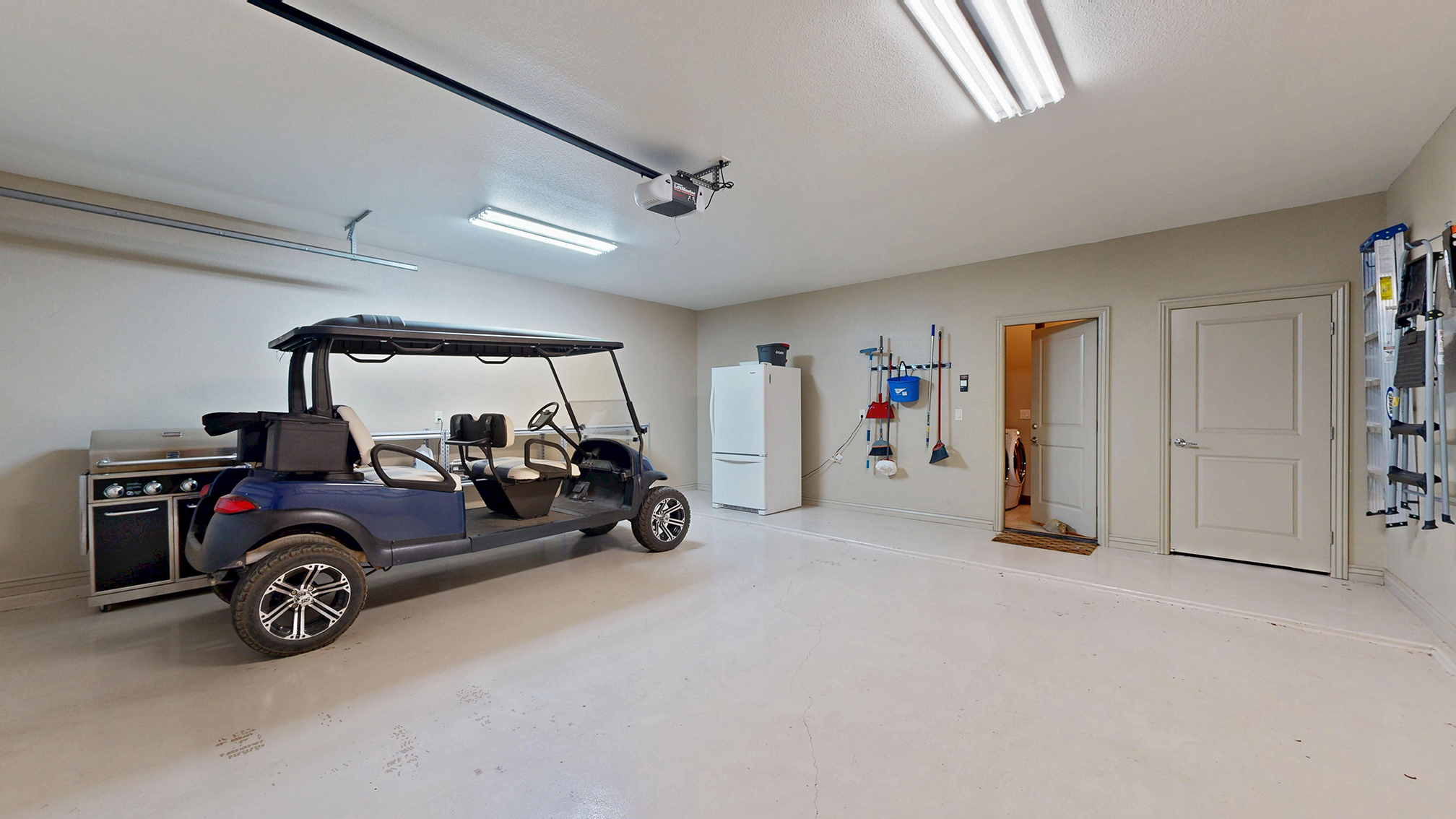 Alto, New Mexico, 88312, United States, 3 Bedrooms Bedrooms, ,3 BathroomsBathrooms,Residential,For Sale,1882409