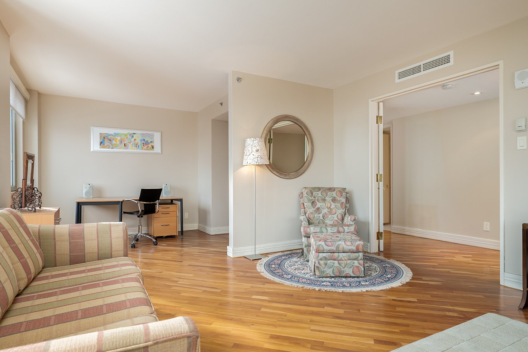  Luxurious Expansive Condo - 物件實景