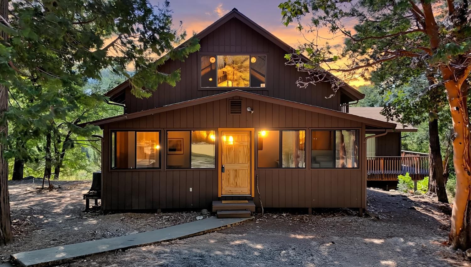 Nevada City, California, 95959, United States, 2 Bedrooms Bedrooms, ,2 BathroomsBathrooms,Residential,For Sale,1982530