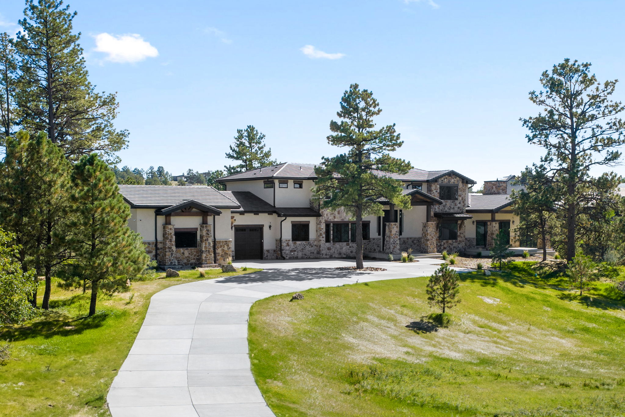 JUST FINISHED THIS YEAR Beautiful mountain estate- 10,521 finished square feet - 物件實景