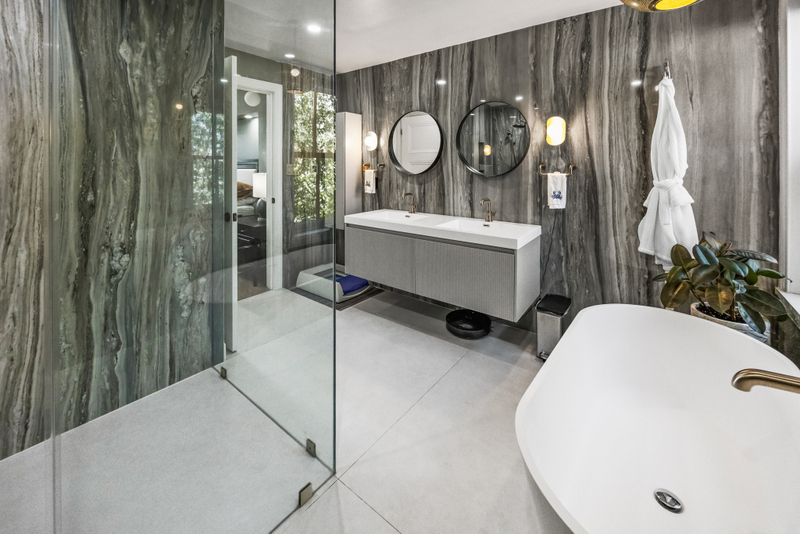 Philadelphia, Pennsylvania, 19130, United States, 5 Bedrooms Bedrooms, ,6 BathroomsBathrooms,Residential,For Sale,1977260