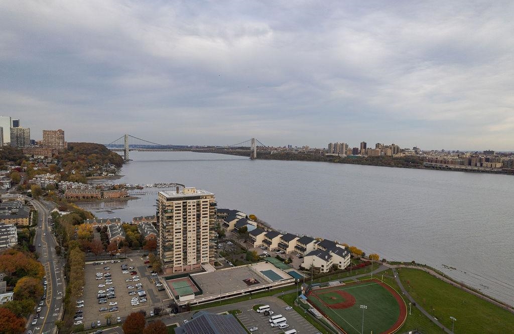 Edgewater, New Jersey, 07020, United States, ,Land,For Sale,1987883