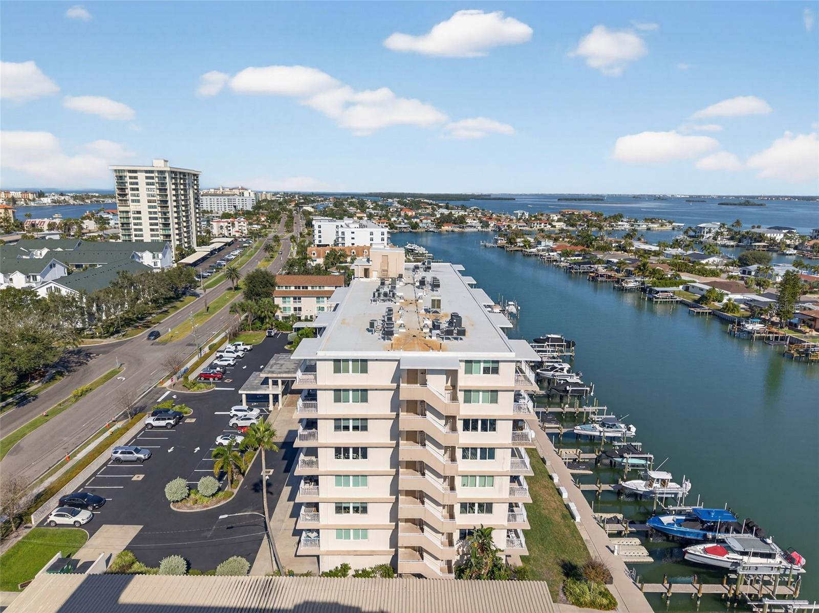 CLEARWATER BEACH, Florida, 33767, United States, 2 Bedrooms Bedrooms, ,2 BathroomsBathrooms,Residential,For Sale,1998949