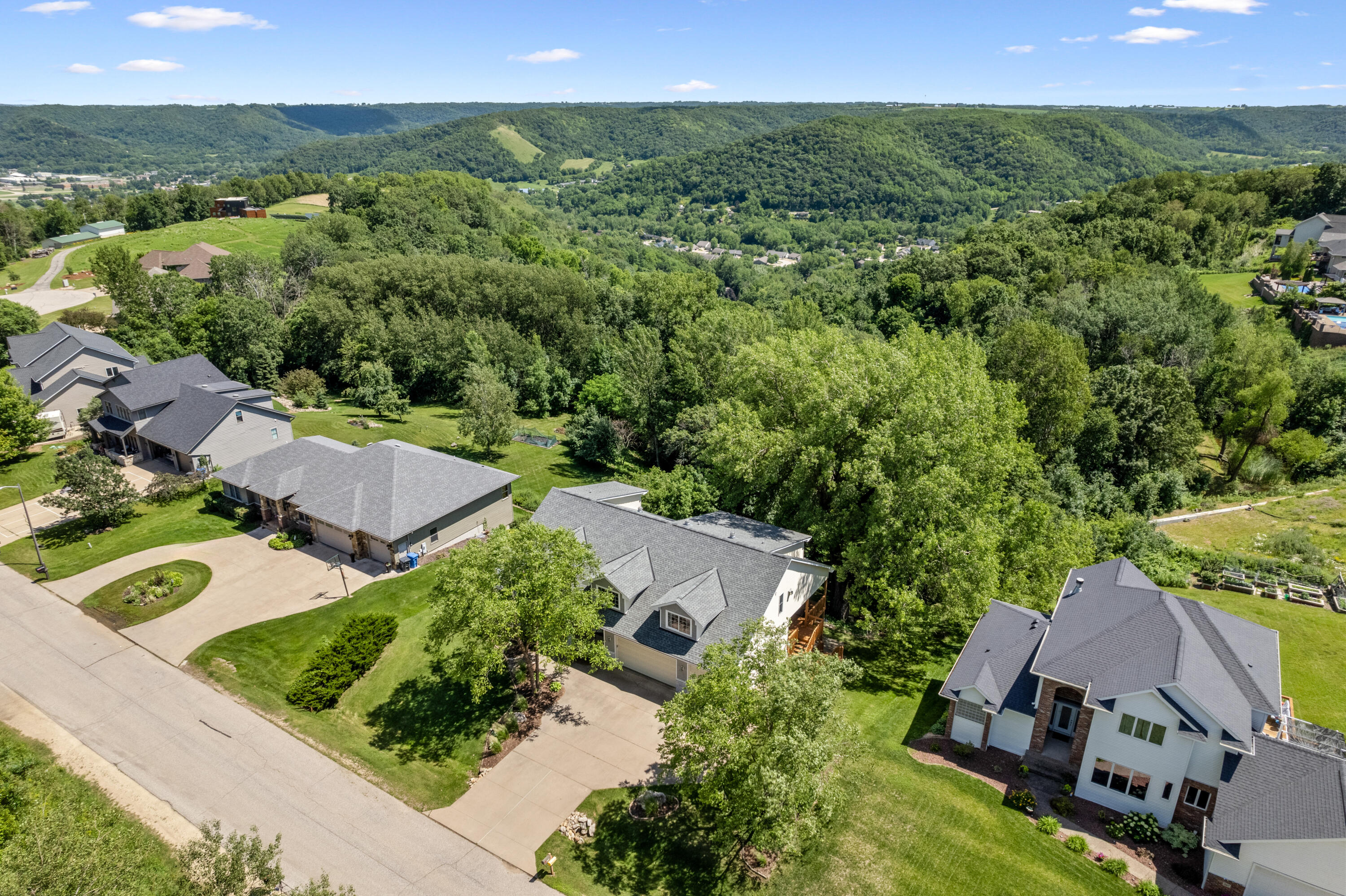 Winona, Minnesota, 55987, United States, 6 Bedrooms Bedrooms, ,5 BathroomsBathrooms,Residential,For Sale,1882480