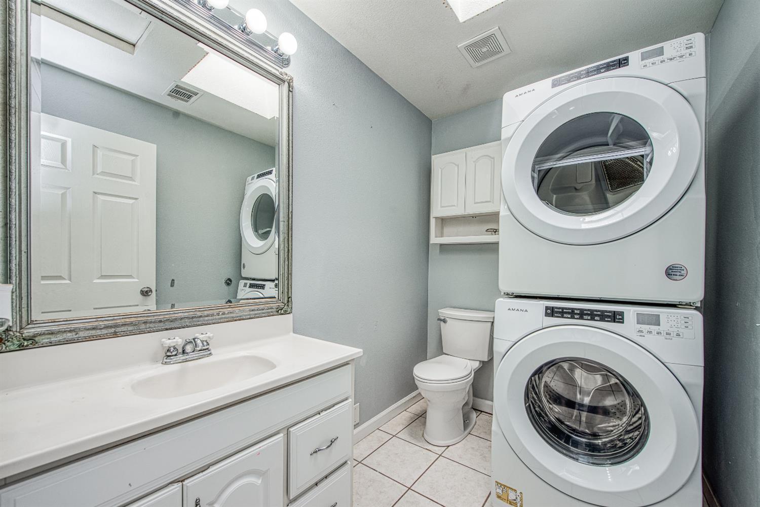 Fresno, California, 93722, United States, 3 Bedrooms Bedrooms, ,2 BathroomsBathrooms,Residential,For Sale,2039755