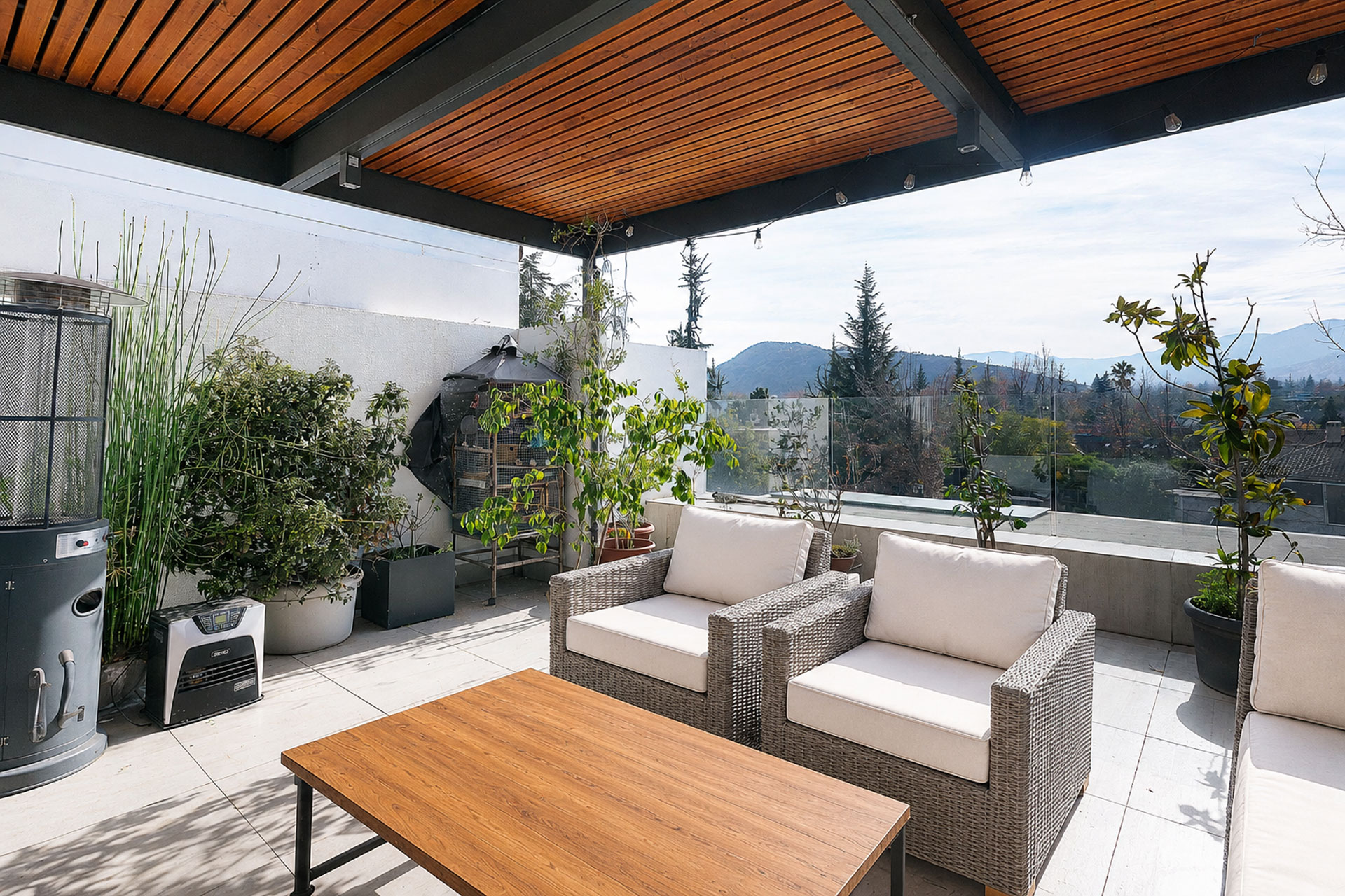  3-Bedroom Duplex in Central La Dehesa - 物件實景