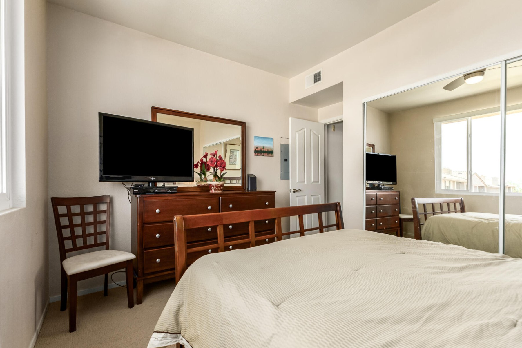  16013 S Desert Foothills Parkway  Phoenix, AZ - 物件實景