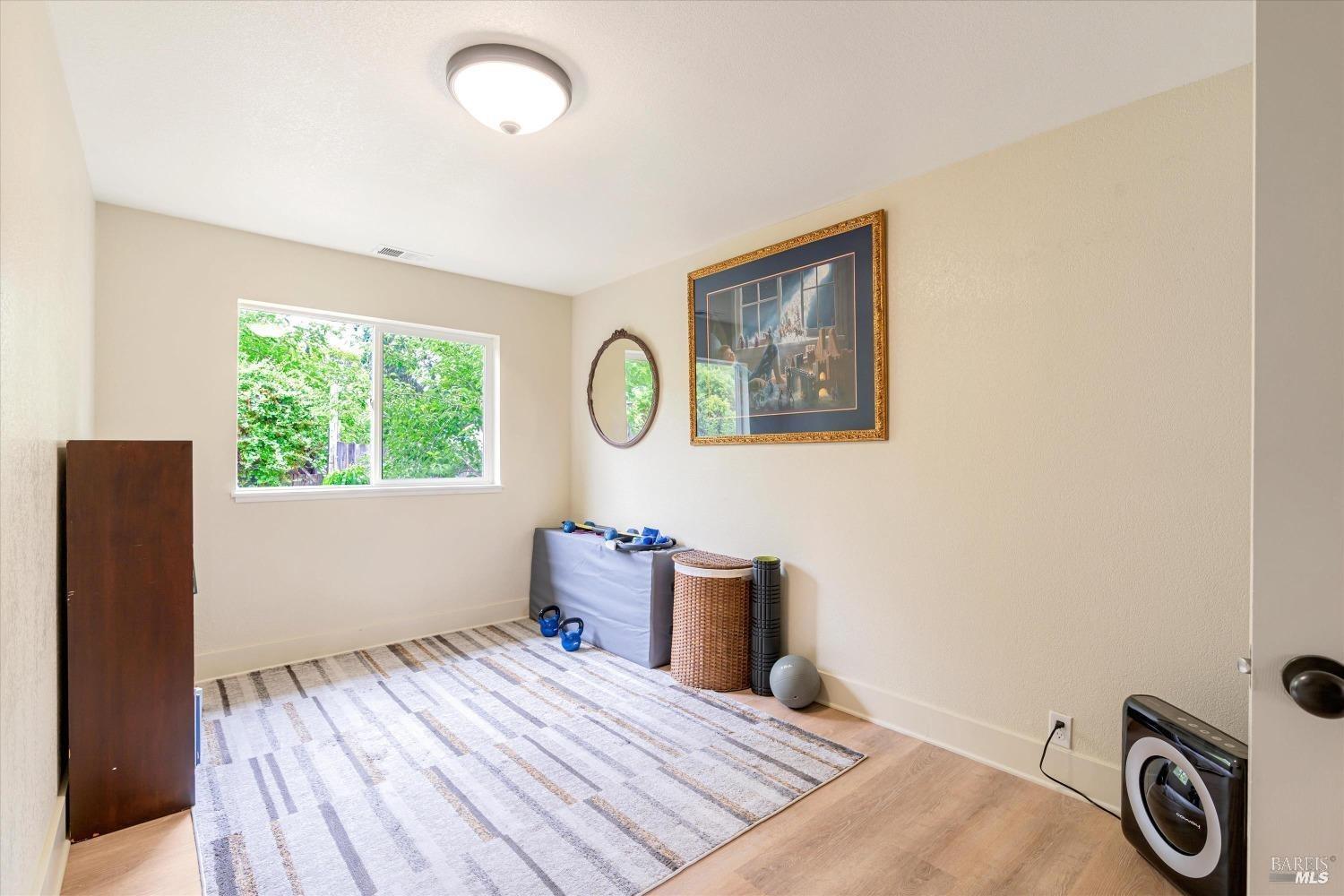 Graton, California, 95444, United States, 5 Bedrooms Bedrooms, ,3 BathroomsBathrooms,Residential,For Sale,1794474
