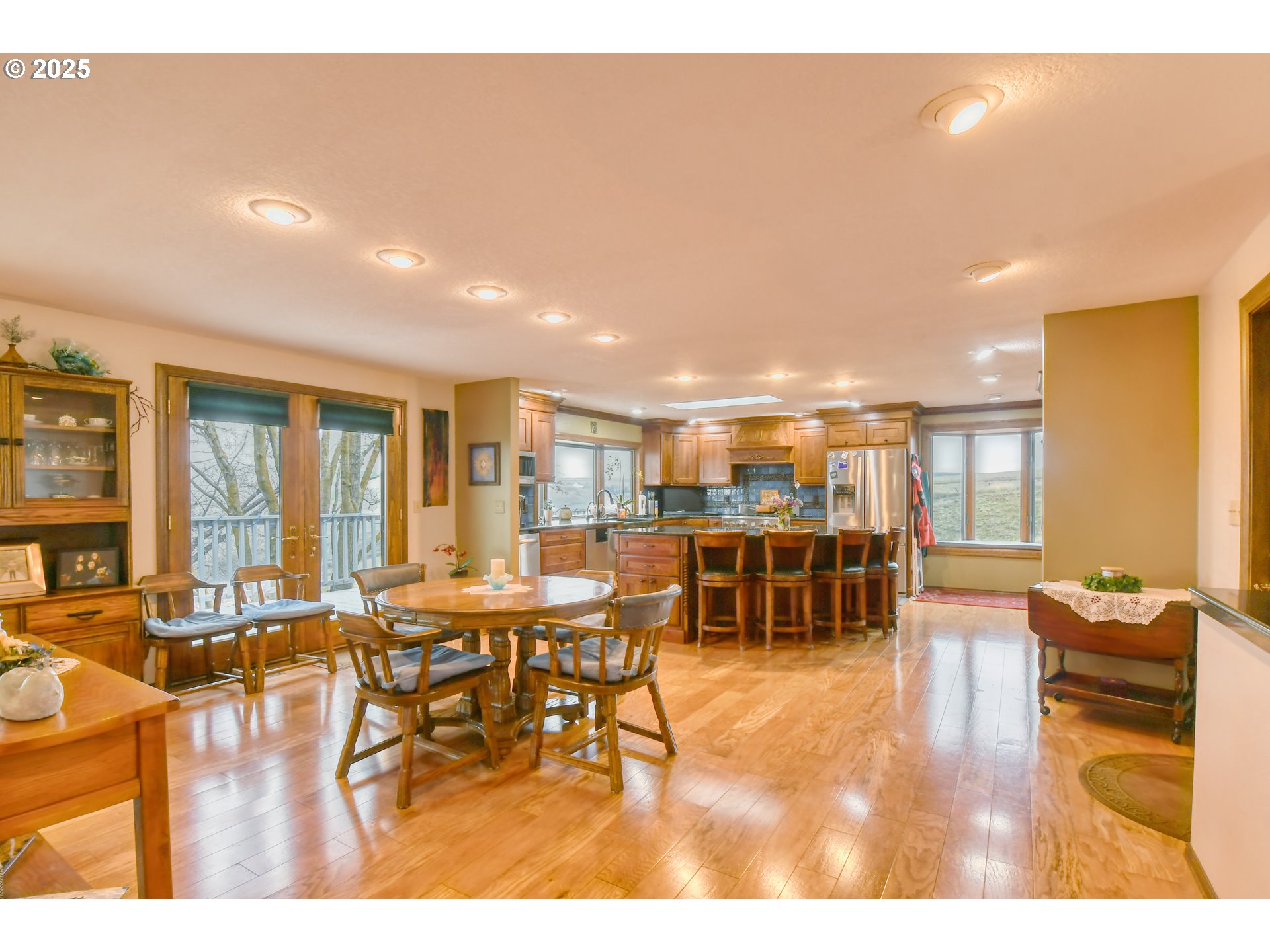 Pendleton, Oregon, 97801, United States, 5 Bedrooms Bedrooms, ,5 BathroomsBathrooms,Residential,For Sale,1691244