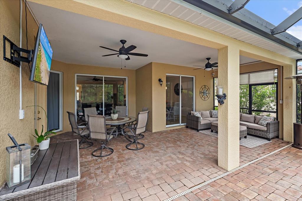 Bradenton, Florida, 34212, United States, 3 Bedrooms Bedrooms, ,2 BathroomsBathrooms,Residential,For Sale,1927218