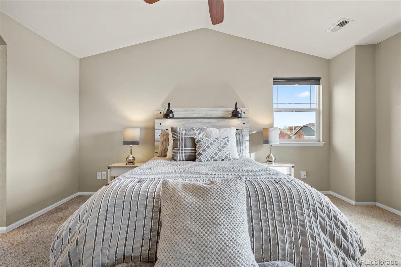 Aurora, Colorado, 80018, United States, 5 Bedrooms Bedrooms, ,3 BathroomsBathrooms,Residential,For Sale,1993047