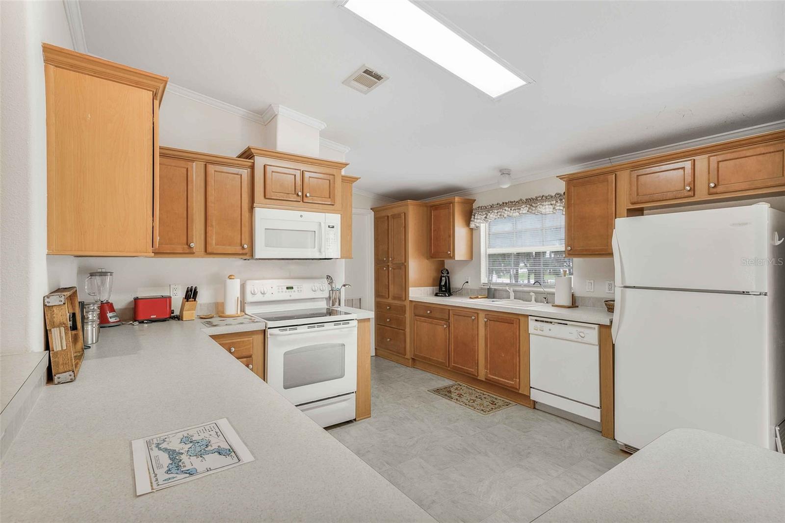 DUNNELLON, Florida, 34431, United States, 15 Bedrooms Bedrooms, ,10 BathroomsBathrooms,Residential,For Sale,1829538