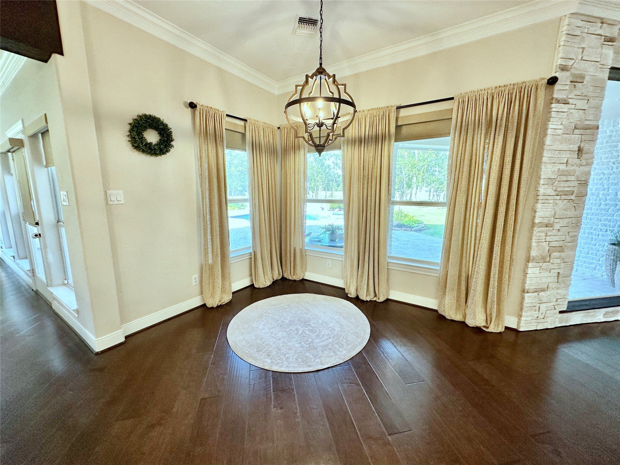 Friendswood, Texas, 77546, United States, 3 Bedrooms Bedrooms, ,5 BathroomsBathrooms,Residential,For Sale,1908024