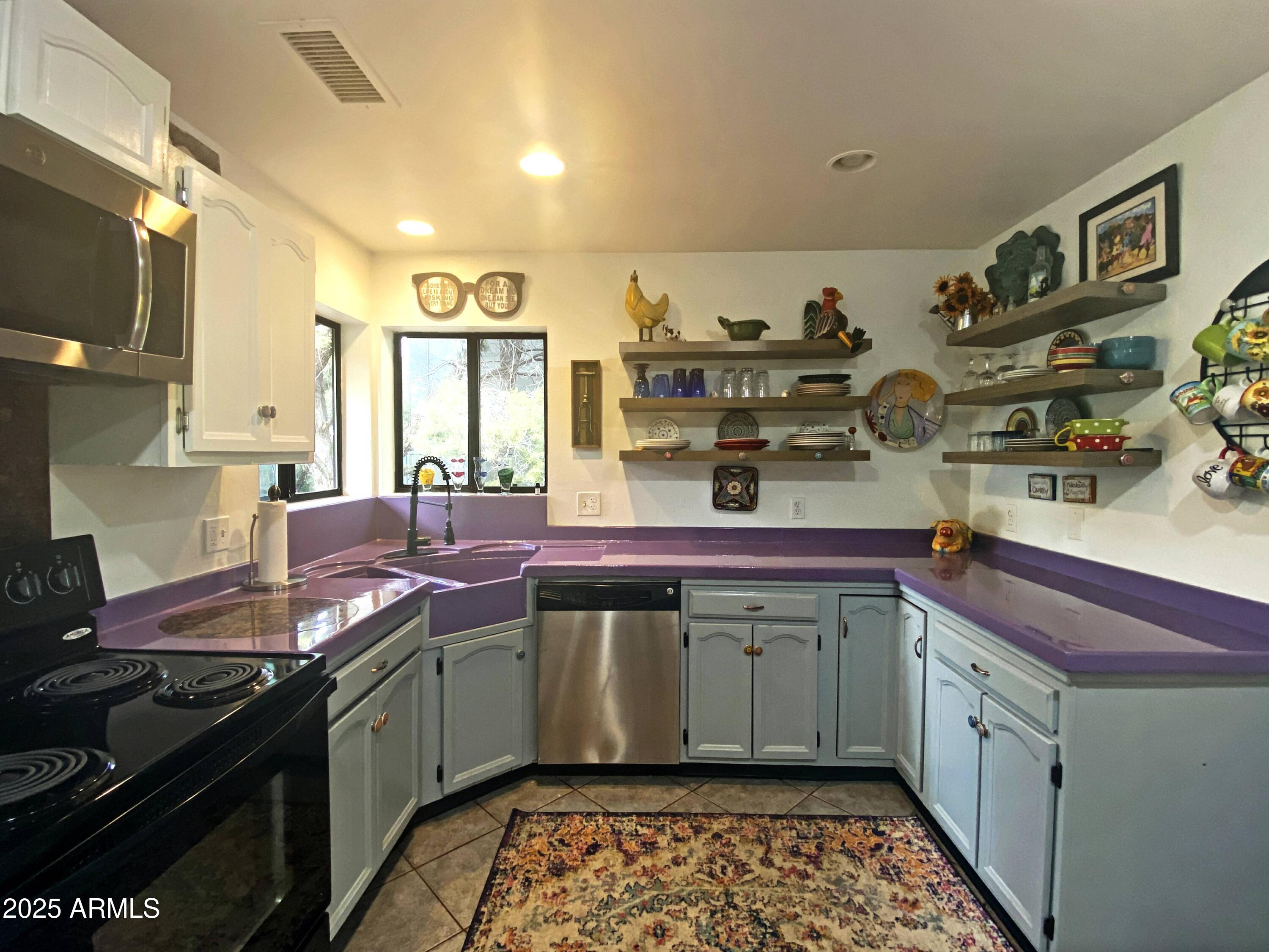 Sedona, Arizona, 86336, United States, 3 Bedrooms Bedrooms, ,3 BathroomsBathrooms,Residential,For Sale,1993543