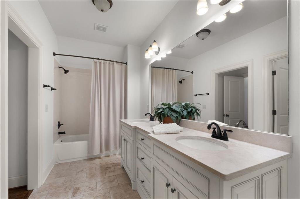 Decatur, Georgia, 30033, United States, 4 Bedrooms Bedrooms, ,4 BathroomsBathrooms,Residential,For Sale,1989134