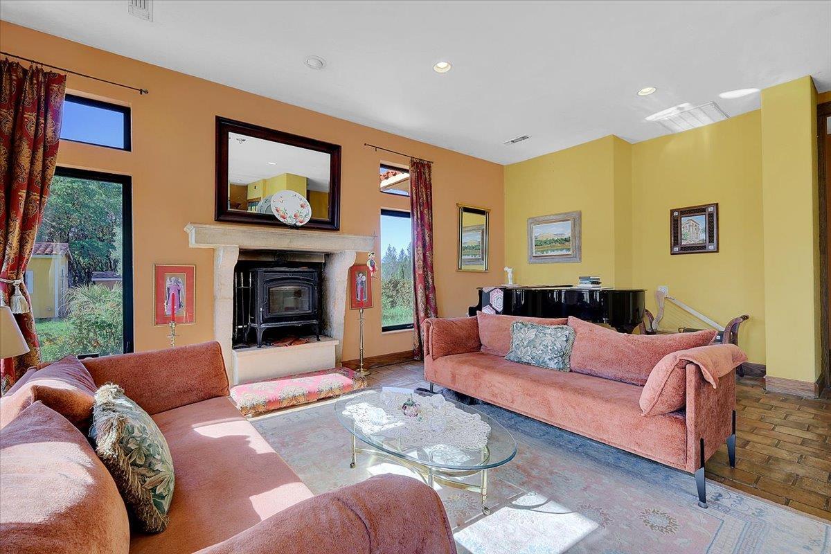 Oregon House, California, 95962, United States, 3 Bedrooms Bedrooms, ,3 BathroomsBathrooms,Residential,For Sale,2031122