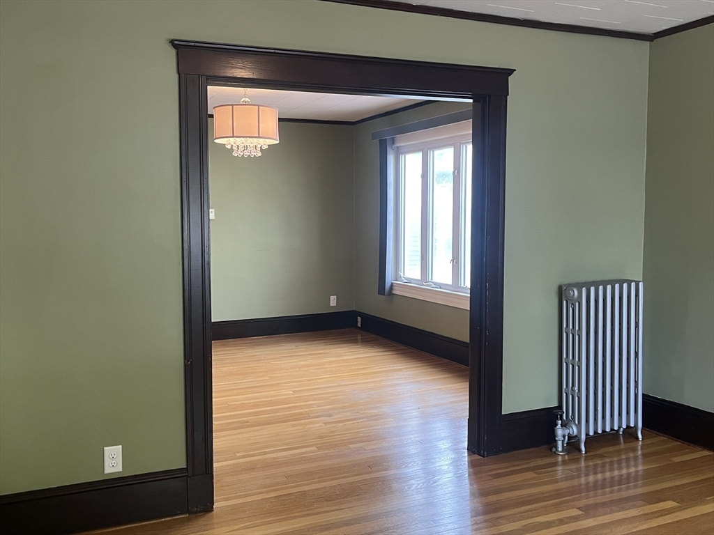 Everett, Massachusetts, 02149, United States, 3 Bedrooms Bedrooms, ,3 BathroomsBathrooms,Residential,For Sale,1923933