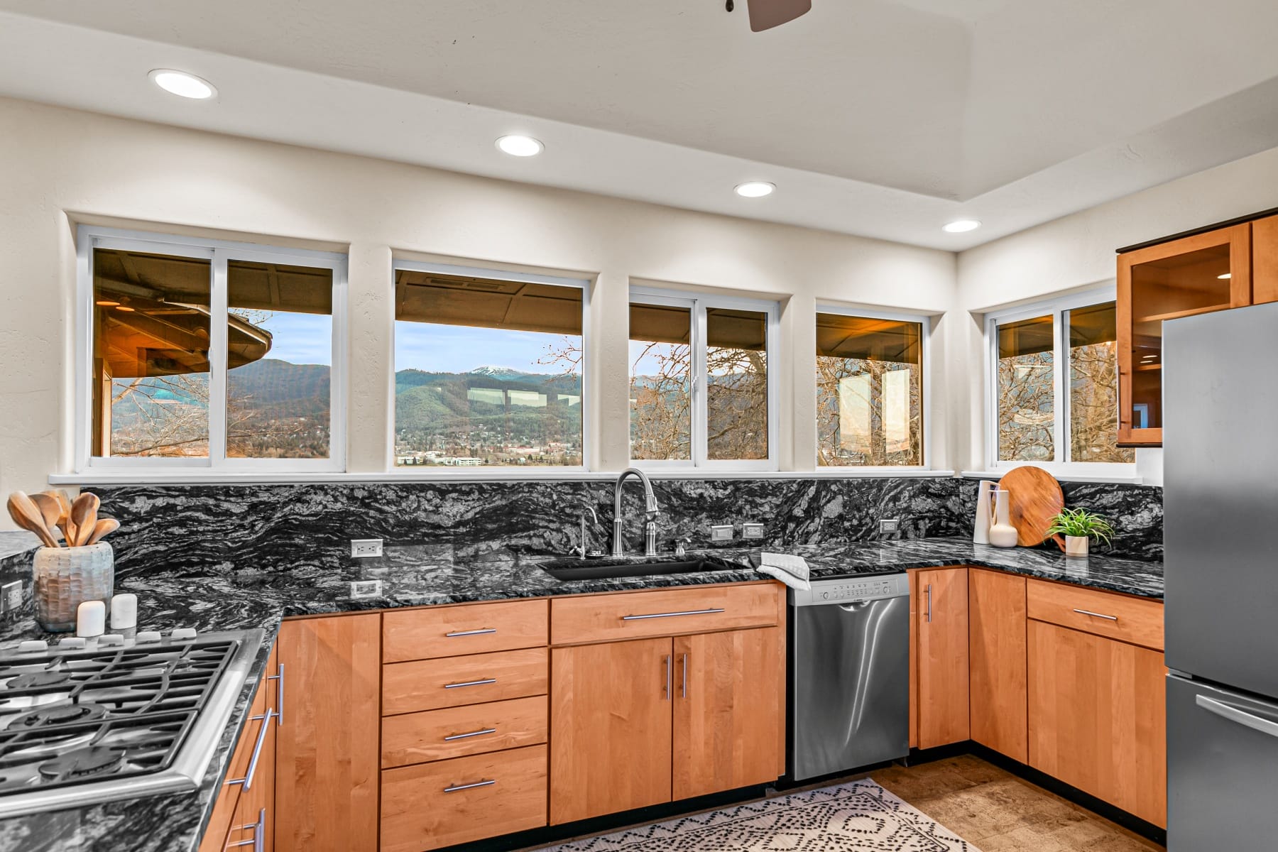  157 Ashland Acres Road Ashland, OR 97520 - 物件實景