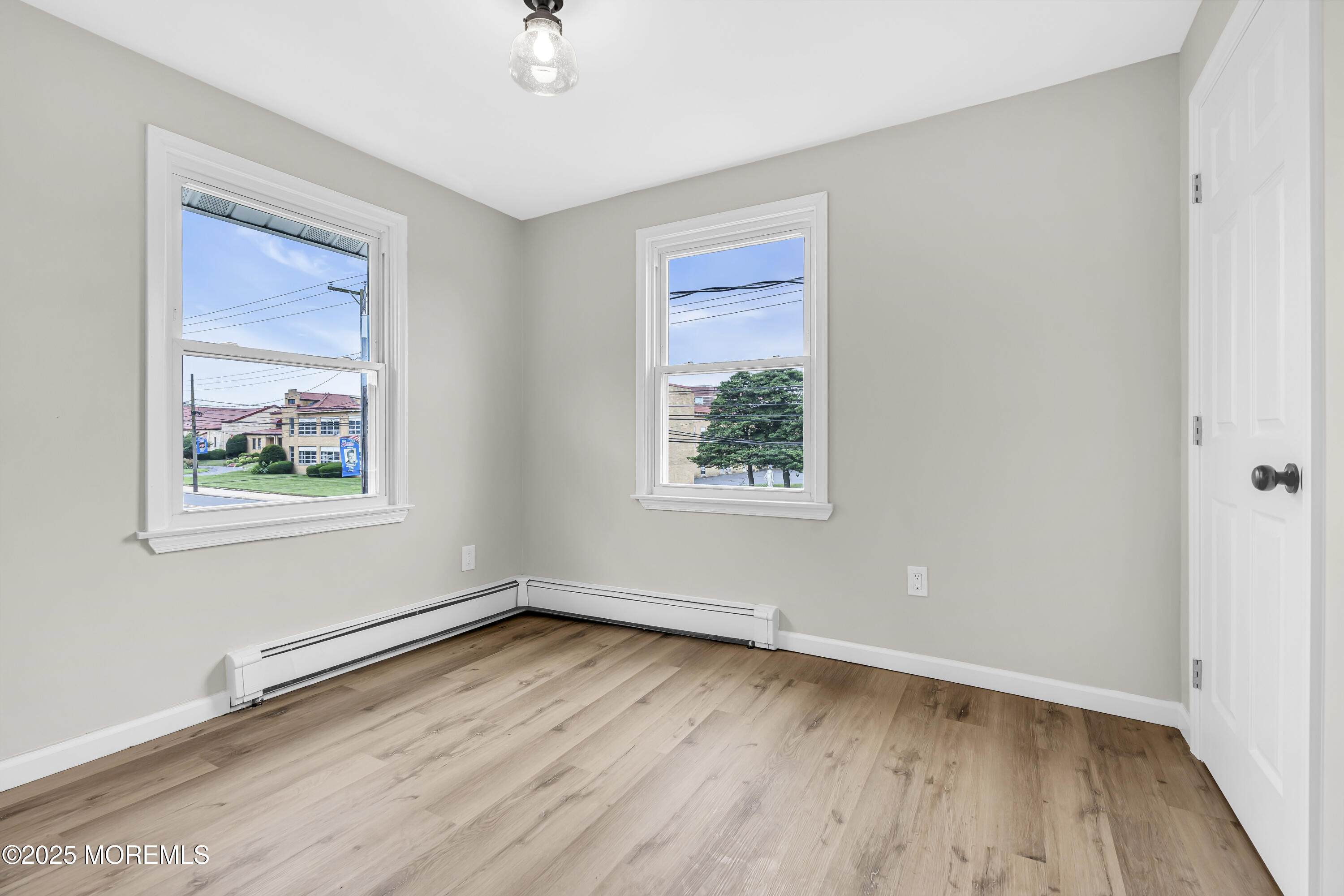 Keansburg, New Jersey, 07734, United States, ,Residential,For Sale,1936883