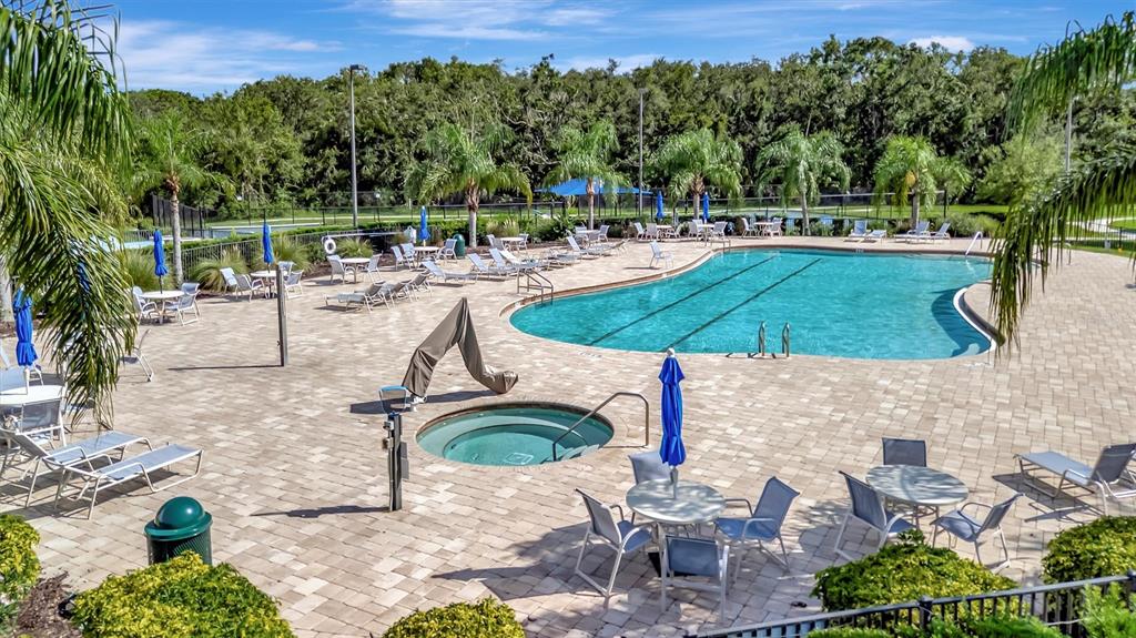 Bradenton, Florida, 34212, United States, 3 Bedrooms Bedrooms, ,4 BathroomsBathrooms,Residential,For Sale,1910869