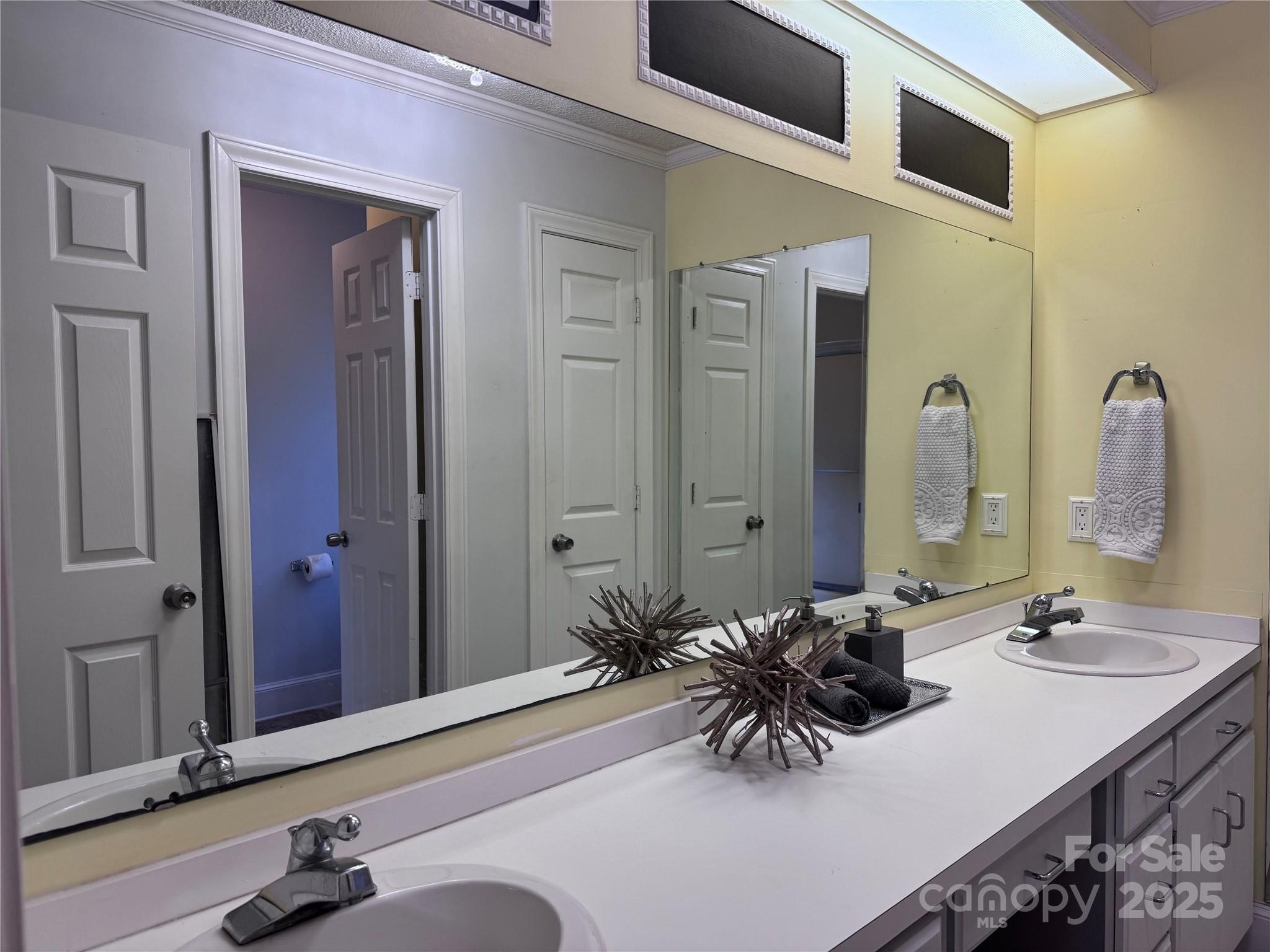 Stanfield, North Carolina, 28163, United States, 3 Bedrooms Bedrooms, ,3 BathroomsBathrooms,Residential,For Sale,1817214