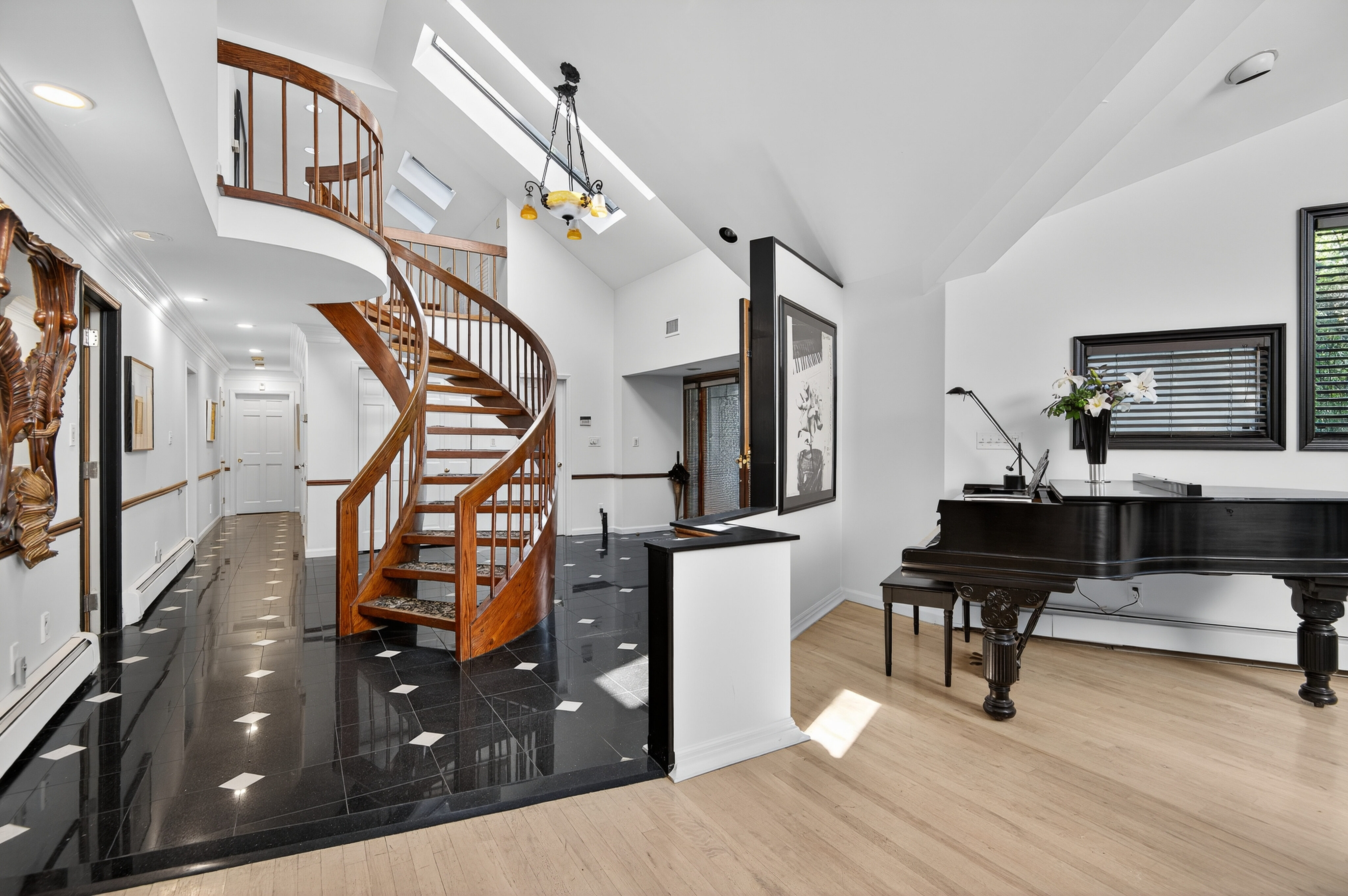  9 Applegreen Drive, Old Westbury, NY 11568 - 物件實景