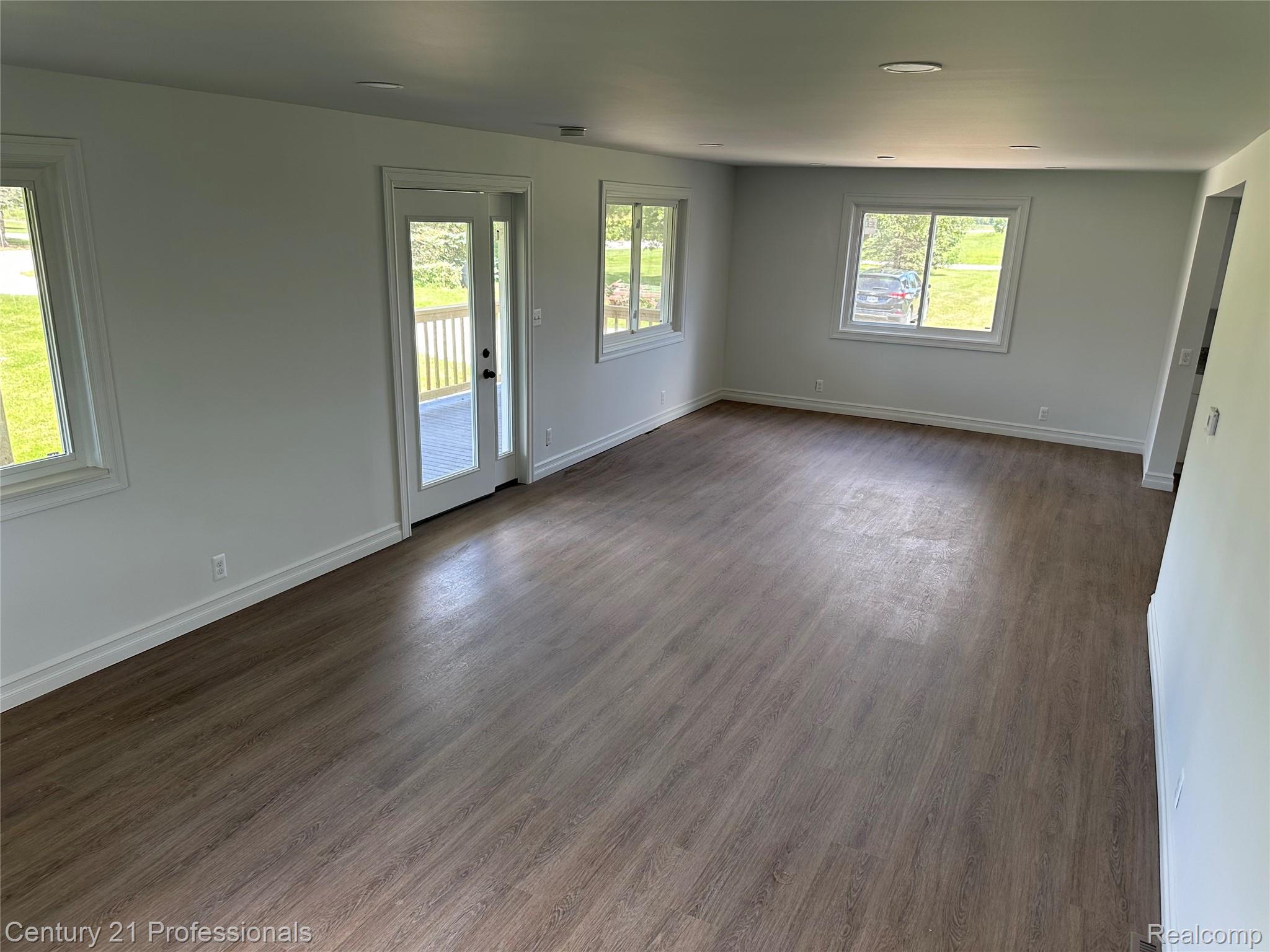 China, Michigan, 48054, United States, 4 Bedrooms Bedrooms, ,2 BathroomsBathrooms,Residential,For Sale,1974308