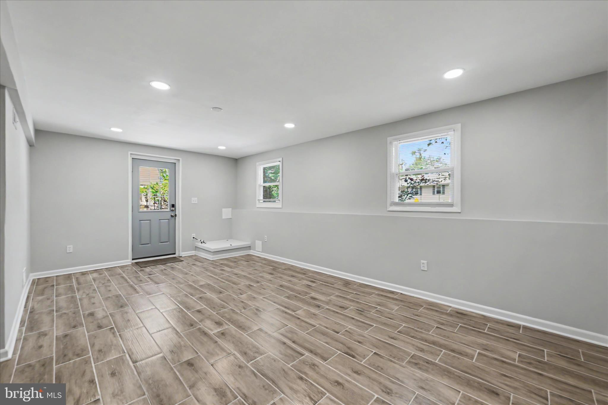 Linthicum Heights, Maryland, 21090, United States, 5 Bedrooms Bedrooms, ,3 BathroomsBathrooms,Residential,For Sale,2048569