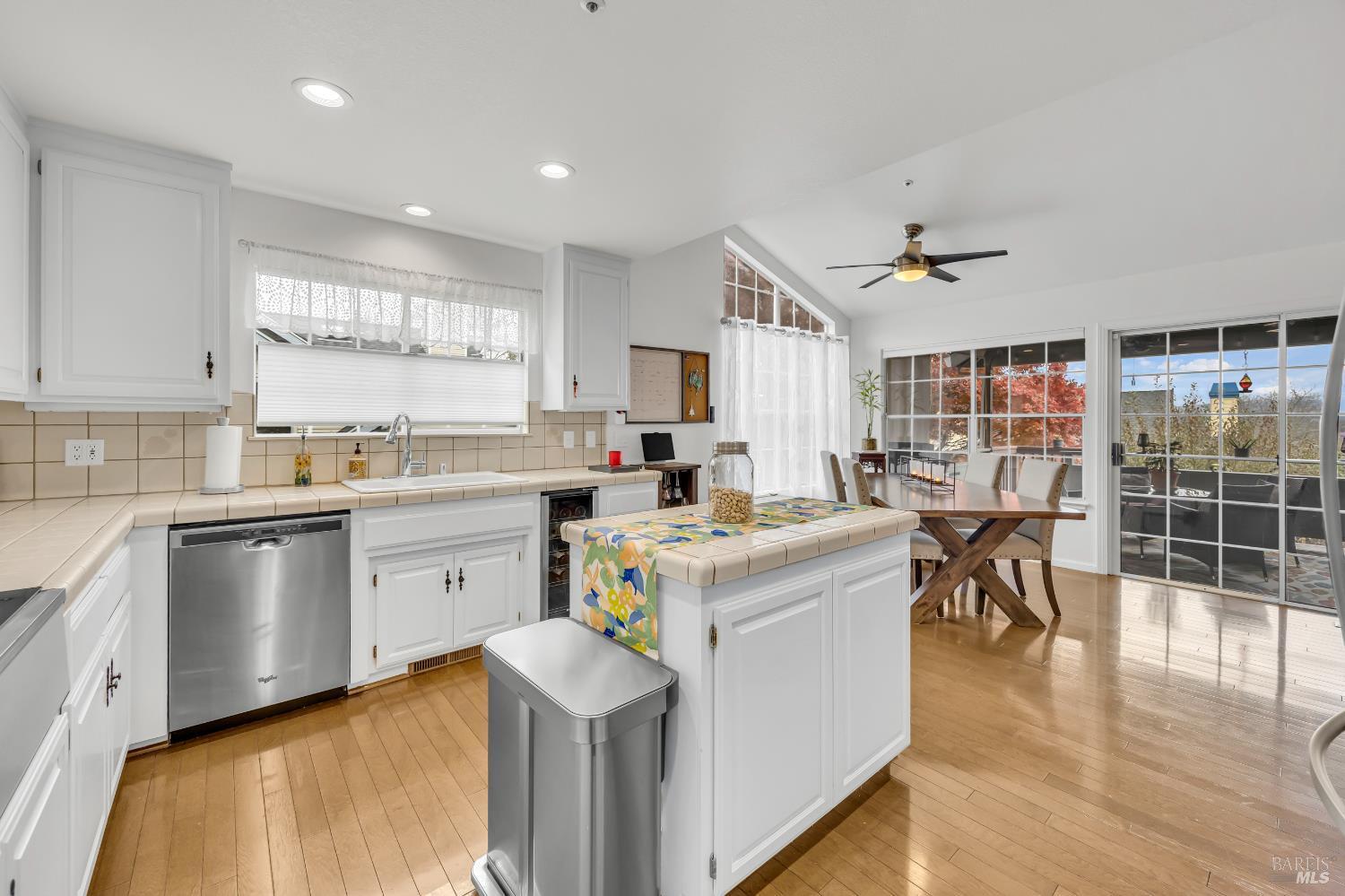 Napa, California, 94558, United States, 4 Bedrooms Bedrooms, ,3 BathroomsBathrooms,Residential,For Sale,2006007