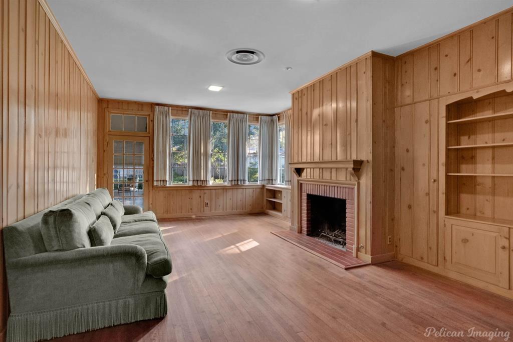Shreveport, Louisiana, 71106, United States, 3 Bedrooms Bedrooms, ,4 BathroomsBathrooms,Residential,For Sale,1807700