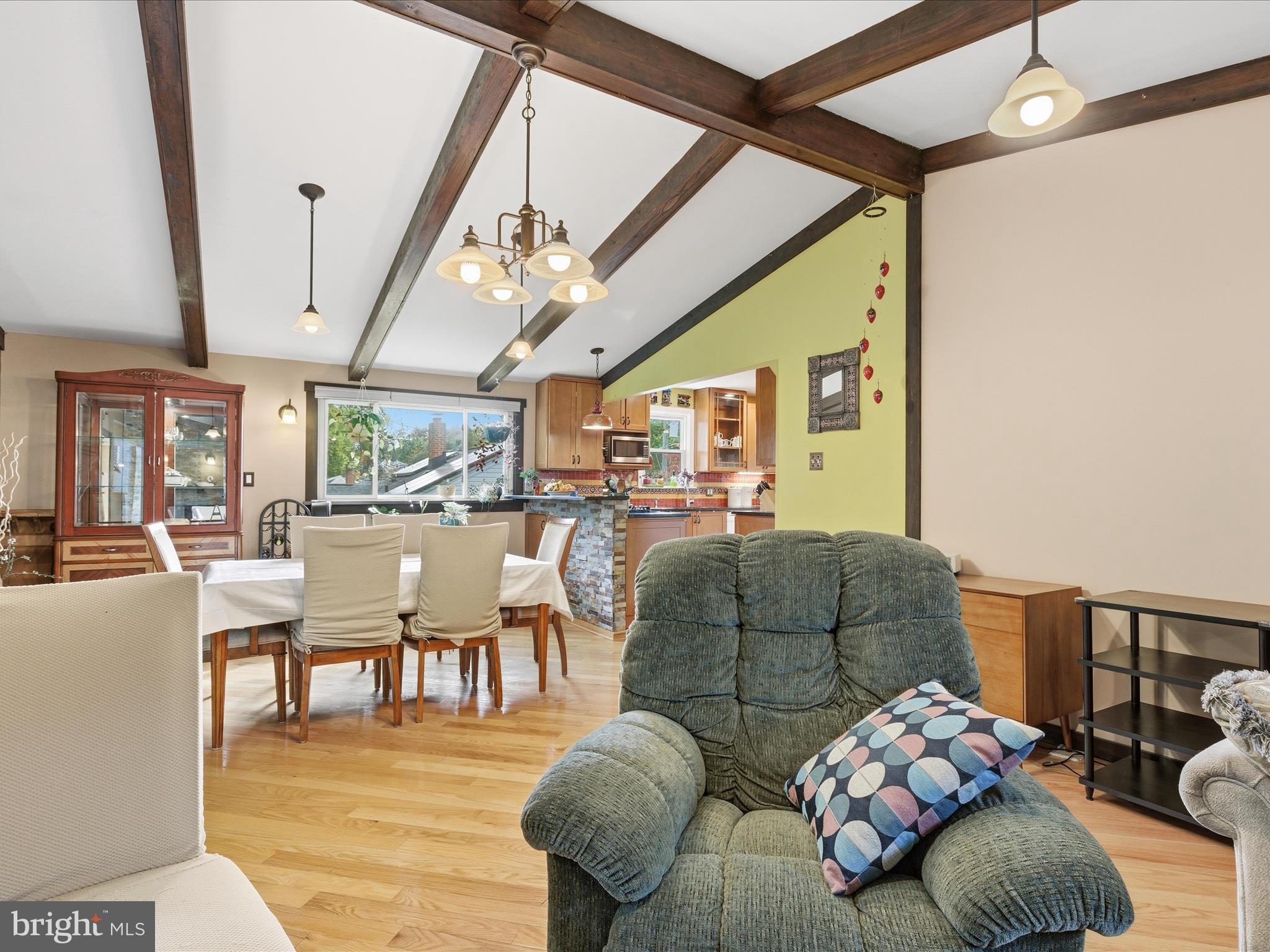 Silver Spring, Maryland, 20902, United States, 3 Bedrooms Bedrooms, ,3 BathroomsBathrooms,Residential,For Sale,1983635