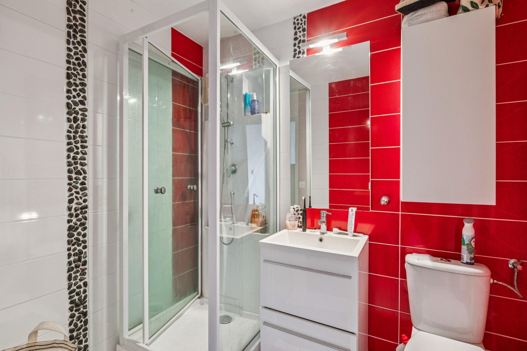  Spacious 5.5-room top-floor apartment with a terrace and 2 outdoor parking space - 物件實景