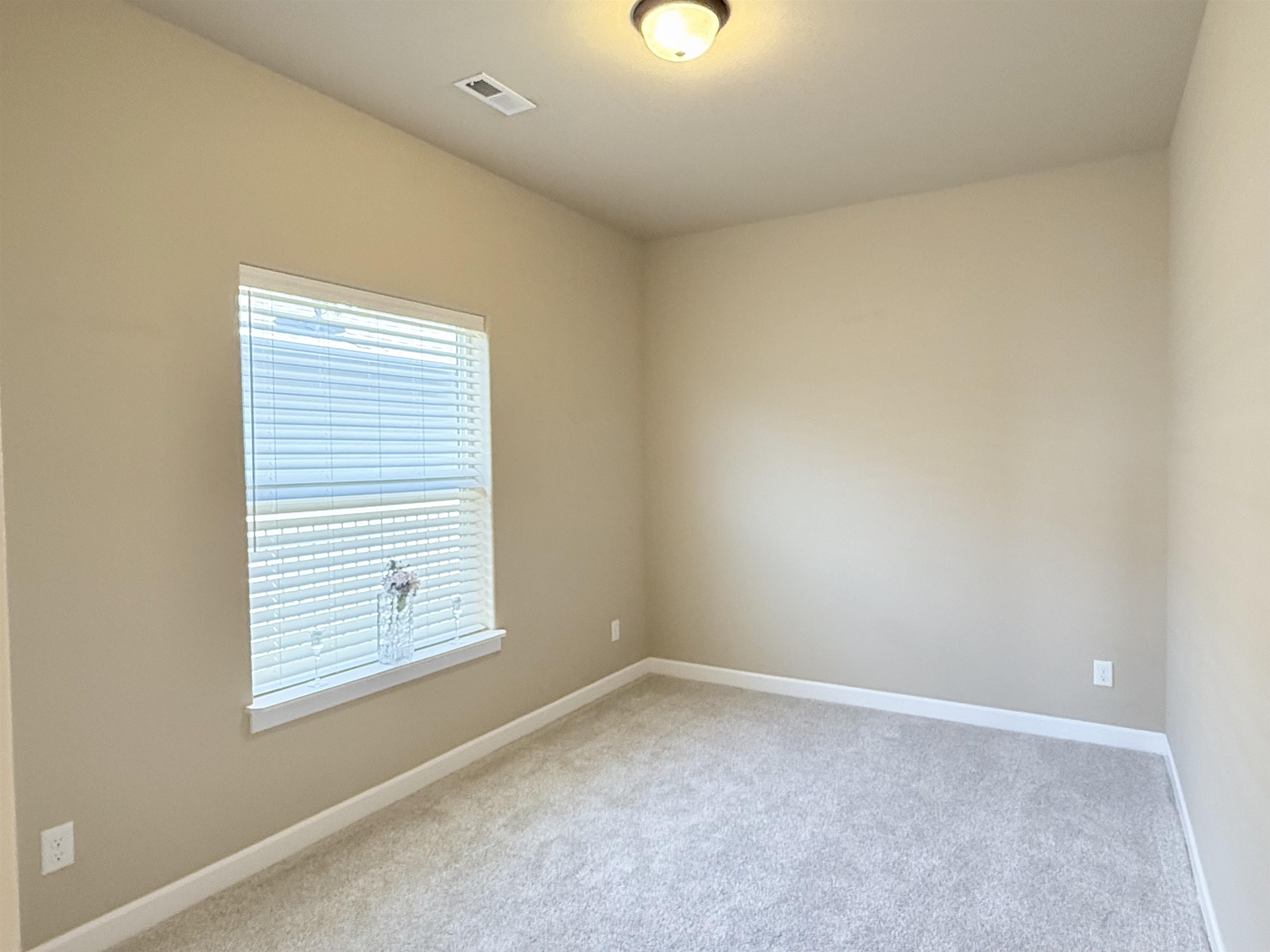 Liberty Lake, Washington, 99019, United States, 4 Bedrooms Bedrooms, ,2 BathroomsBathrooms,Residential,For Sale,1984848