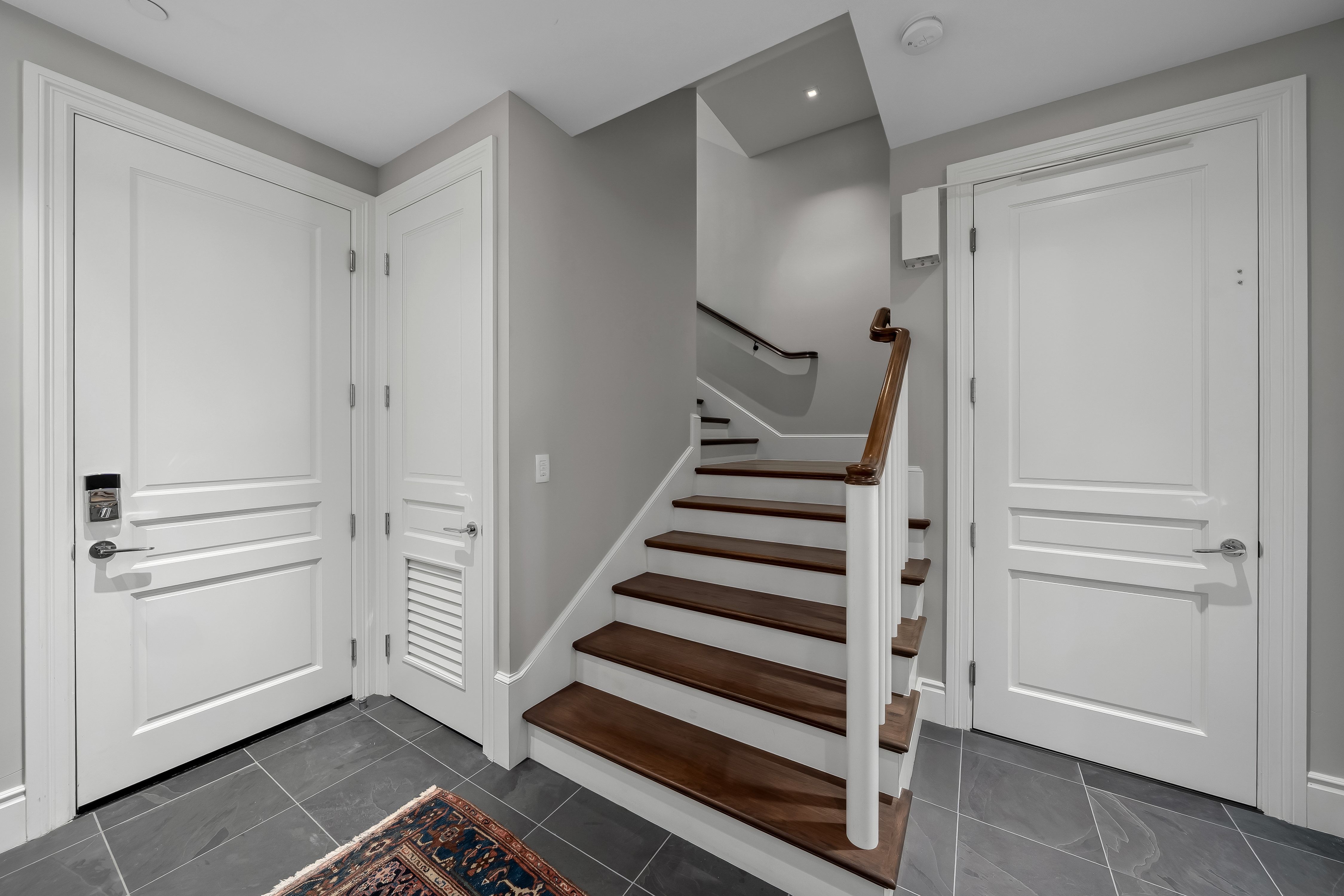  Classic Brownstone Architecture Meets Sophisticated Contemporary Living - 物件實景