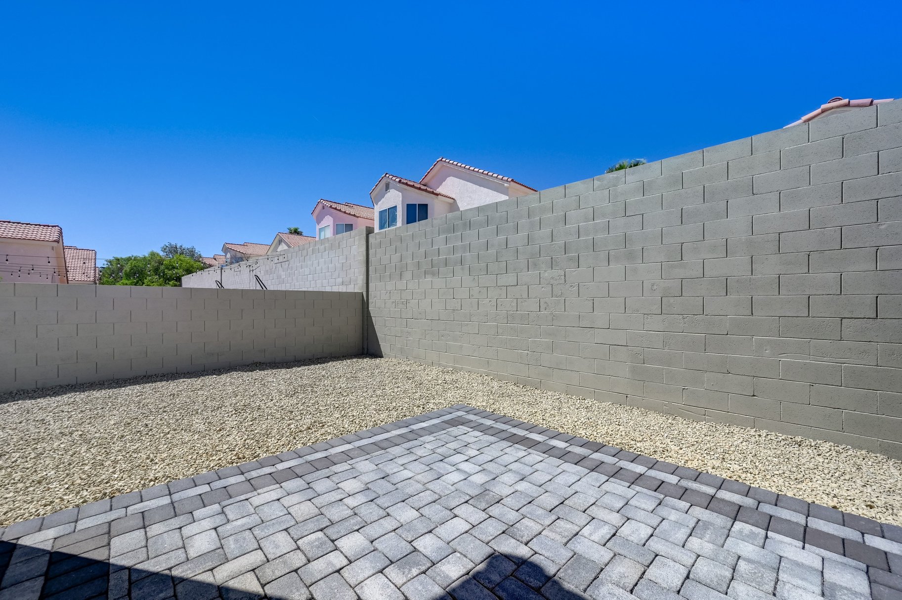  Newly Updated 3 Bed 2 Bath - 物件實景