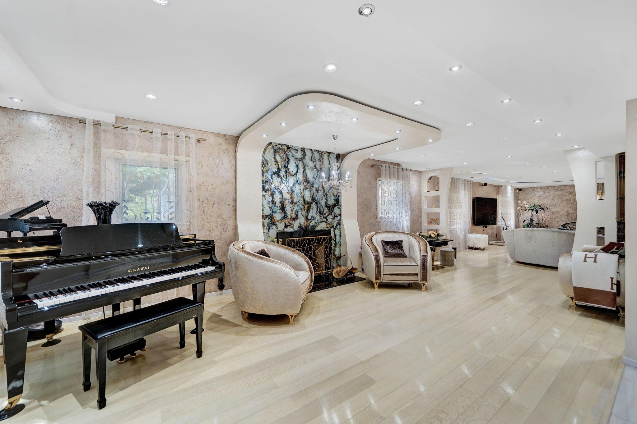  180-15 Aberdeen Road, Jamaica Estates, NY 11432 - 物件實景