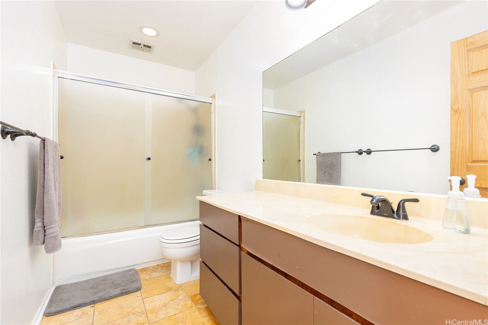 Kaneohe, Hawaii, 96744, United States, 3 Bedrooms Bedrooms, ,3 BathroomsBathrooms,Residential,For Sale,1993029