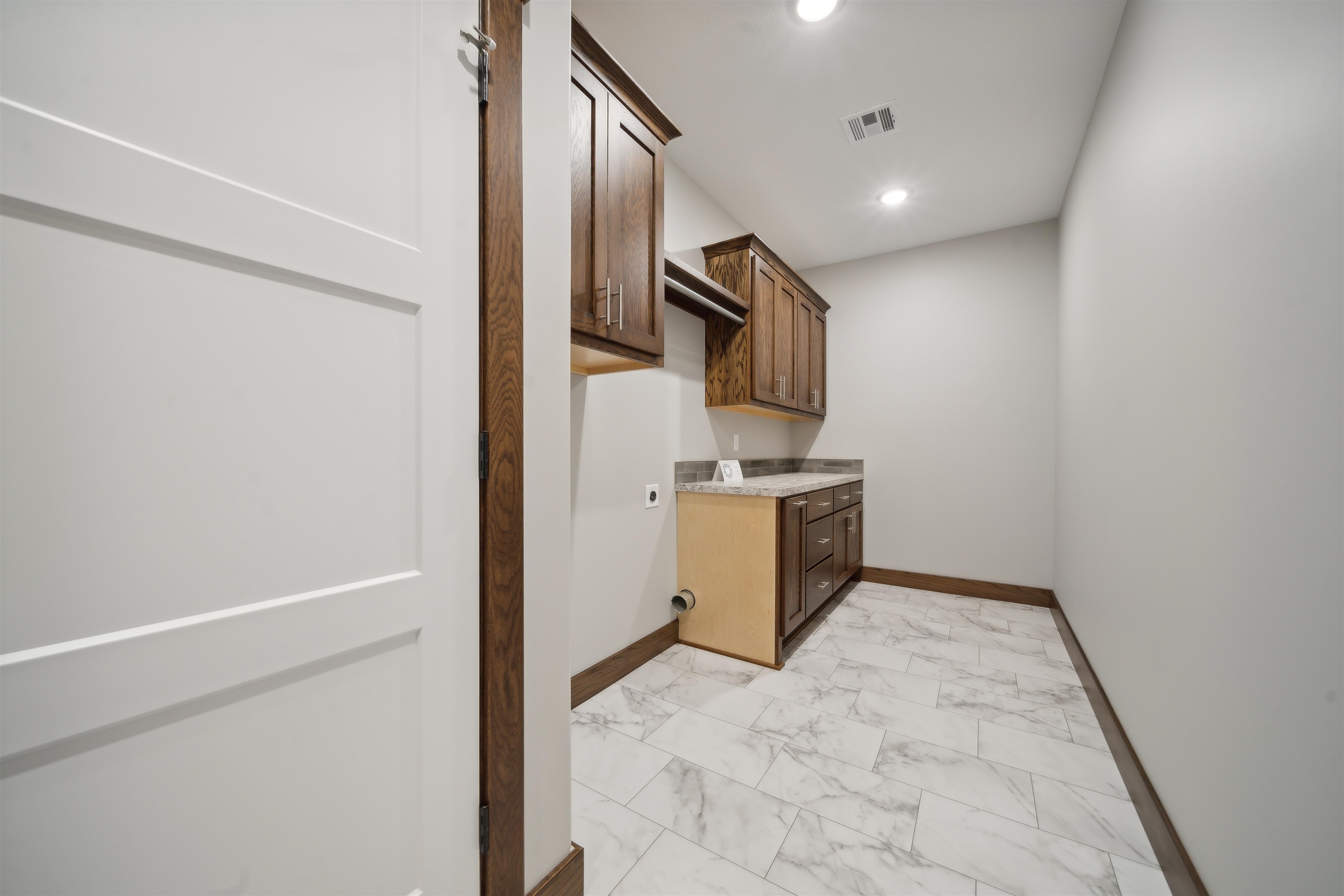 1626 S Dove Place, Goddard, Kansas, 67052, United States, 3 Bedrooms Bedrooms, ,3 BathroomsBathrooms,Residential,For Sale,1626 S Dove Place,1655934